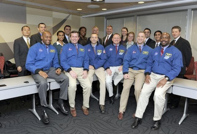 NASA image: White House Fellows meet with STS-129 Crew