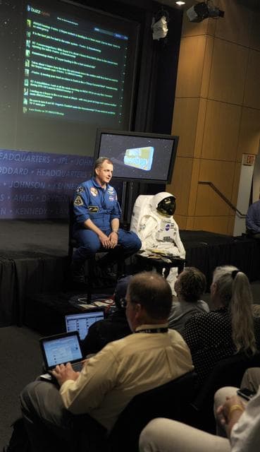 NASA image: Tweetup with Astronaut Timothy Creamer