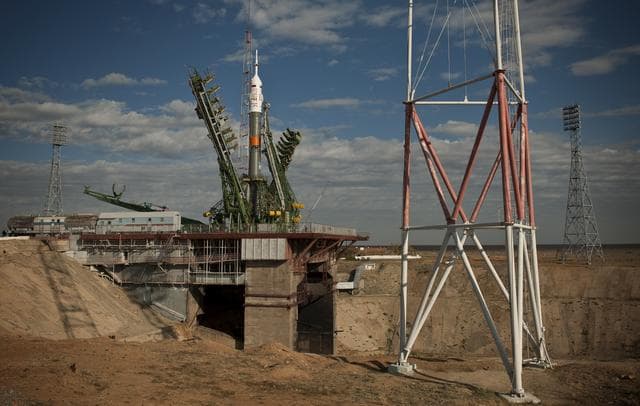 NASA image: Expedition 25 Soyuz Rollout