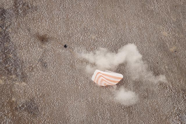 NASA image: Expedition 25 Soyuz Landing