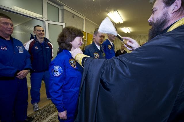 NASA image: Expedition 26 Prelaunch