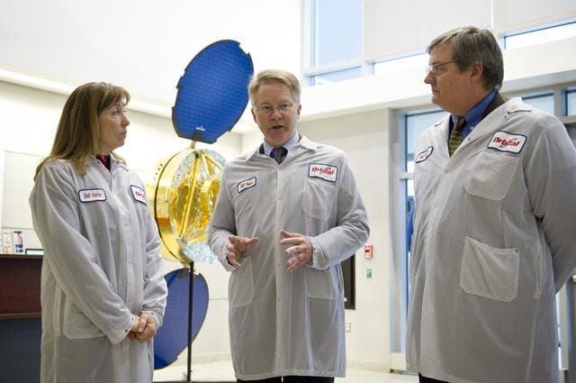 NASA image: Deputy Admin. Tours Orbital Sciences