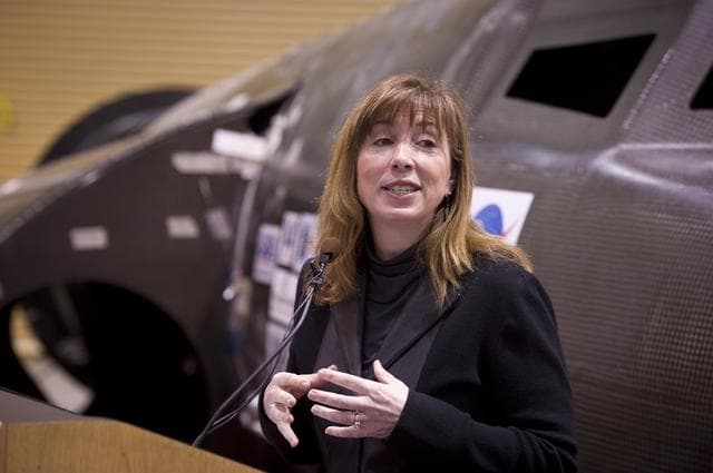 NASA image: NASA Deputy Administrator Tours Sierra Nevada Space Systems' Dre