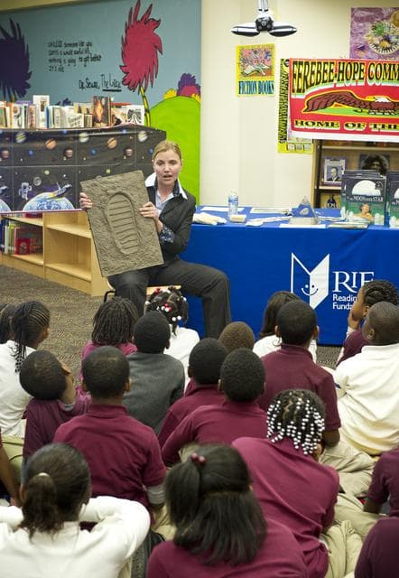 NASA image: Leland Melvin Meets with Elementary Students