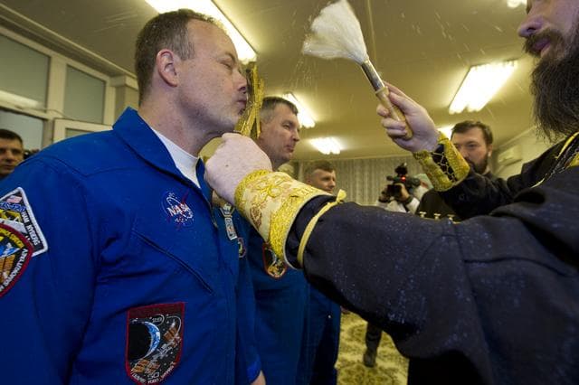 NASA image: Expedition 27 Prelaunch