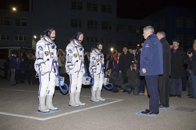 NASA image: Expedition 27 Prelaunch