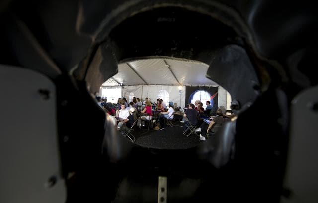 NASA image: STS-134 Tweetup