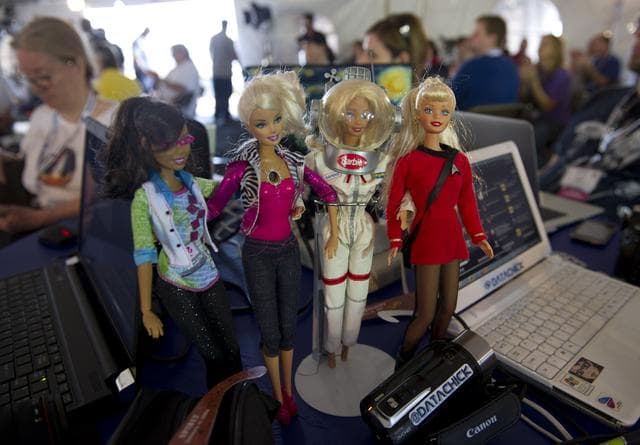 NASA image: STS-134 Tweetup
