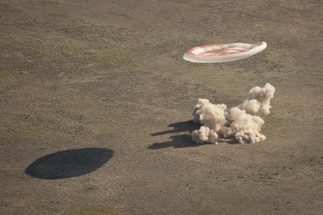 NASA image: Expedition 27 Landing