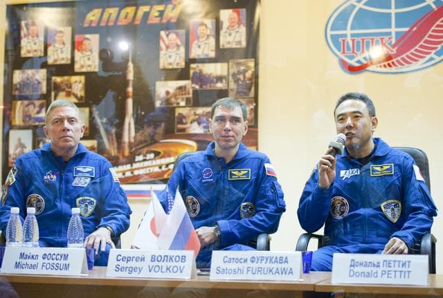 NASA image: Expedition 28 Press Conference