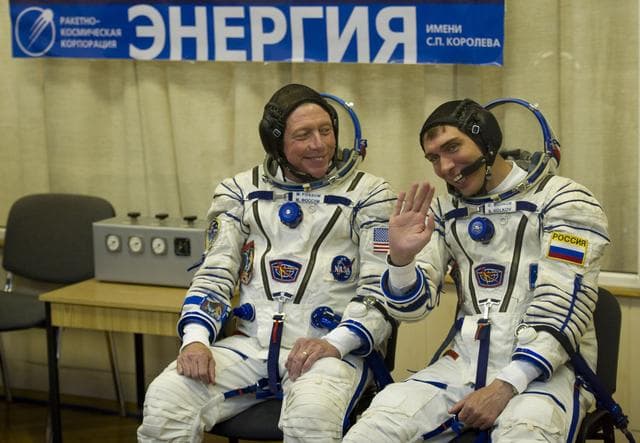 Expedition 28 Preflight