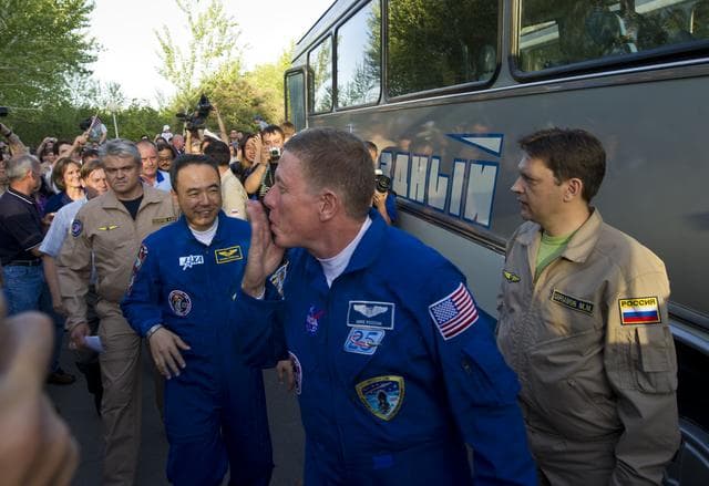 NASA image: Expedition 28 Preflight