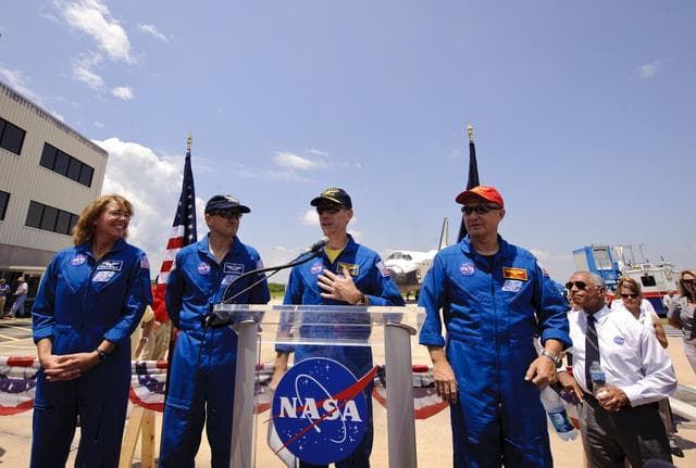 STS-135 Wheels Stop Event