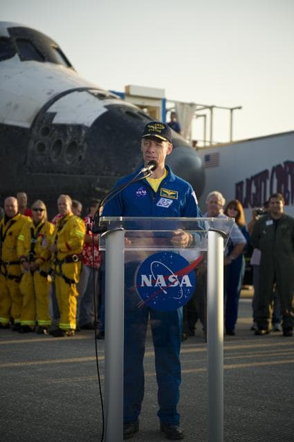 NASA image: STS-135 Atlantis Landing