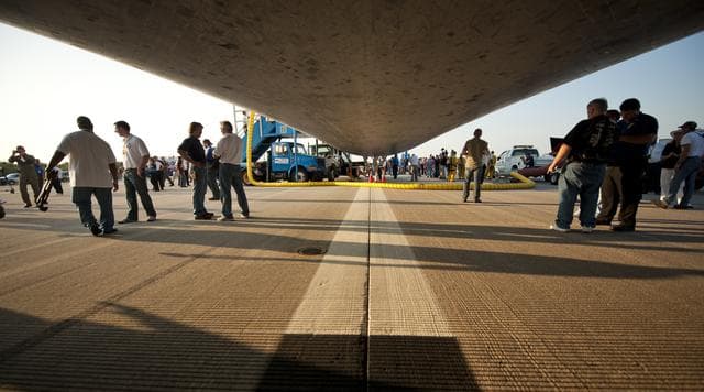 NASA image: STS-135 Atlantis Landing