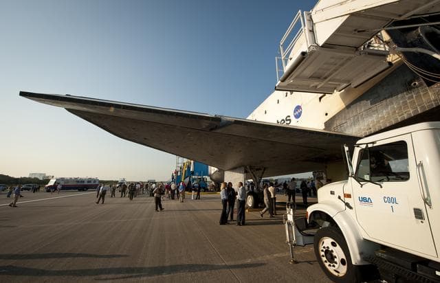 NASA image: STS-135 Atlantis Landing