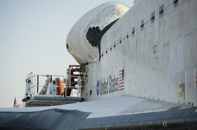NASA image: STS-135 Atlantis Landing