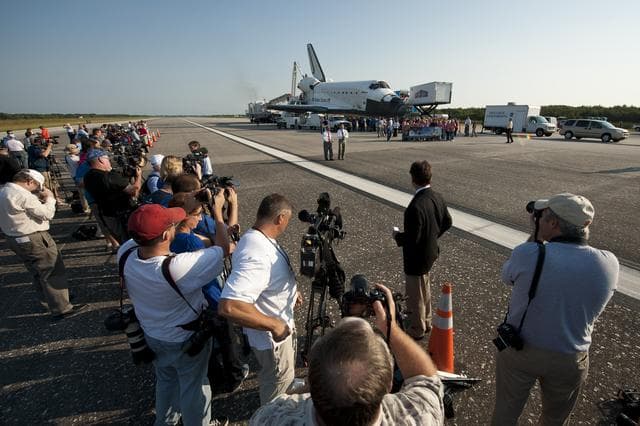 NASA image: STS-135 Atlantis Landing