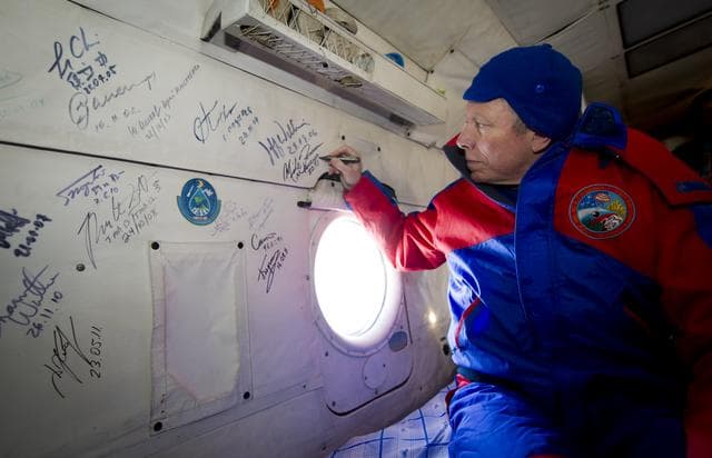 Expedition 29 Landing