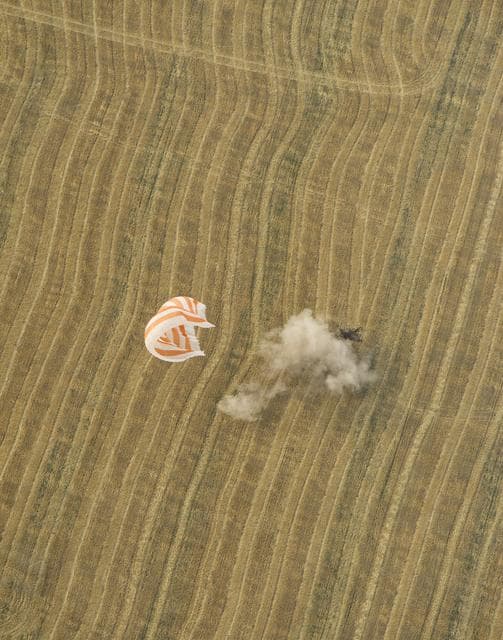 NASA image: Expedition 30 Landing