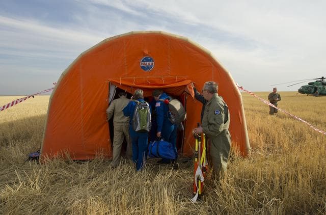 NASA image: Expedition 30 Landing