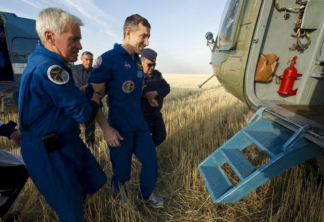 NASA image: Expedition 30 Landing