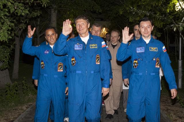 NASA image: Expedition 31 Crew Prepares For Launch