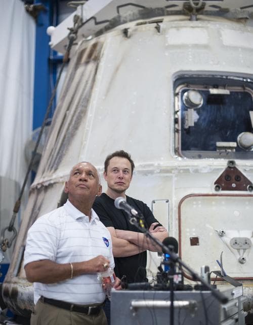 NASA image: SpaceX Dragon Cargo Transfer