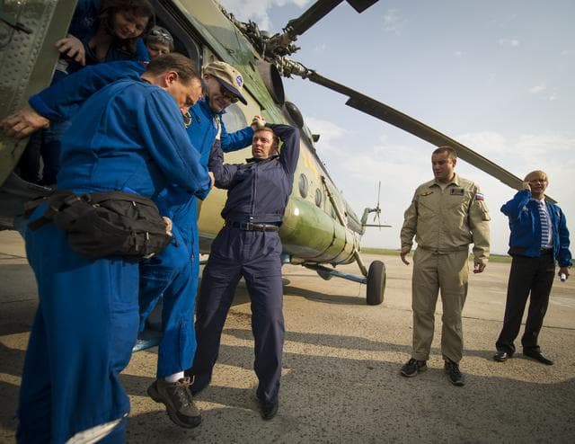 Expedition 31 Landing