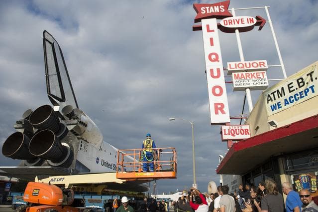NASA image: Space Shuttle Endeavour Move