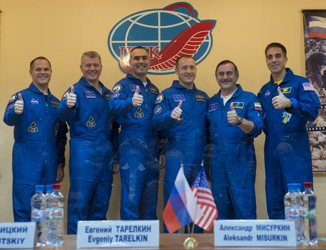 NASA image: Expedition 33 Press Conference