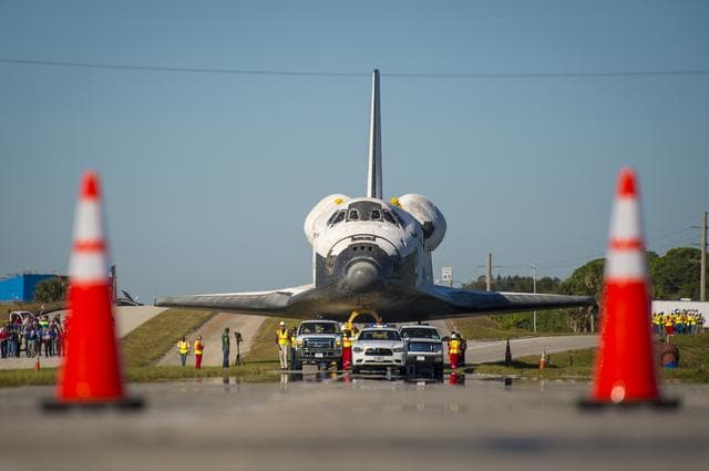 NASA image: Space Shuttle Atlantis Move