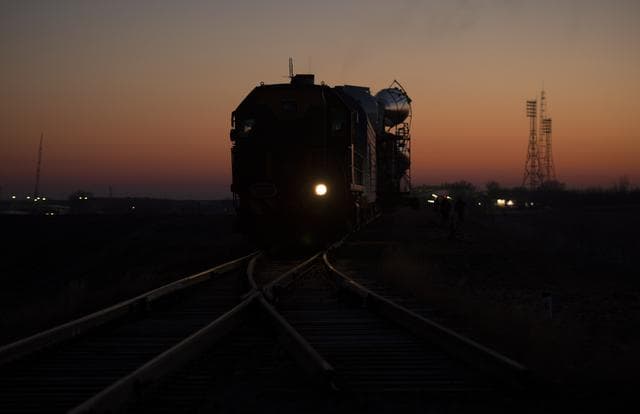 Expedition 34 Soyuz Rollout