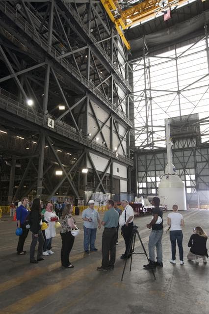 KSC-2013-2425