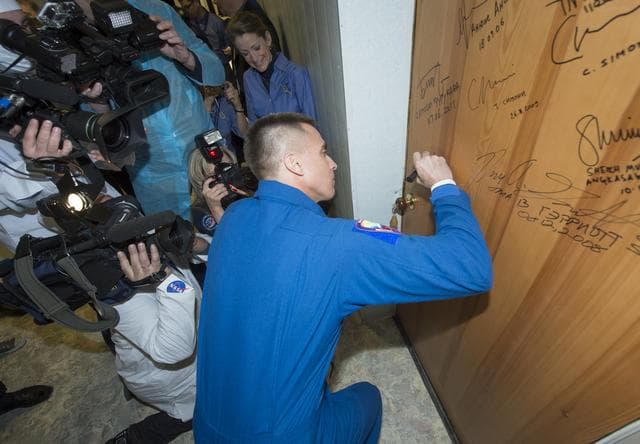 NASA image: Expedition 35 Door Signing