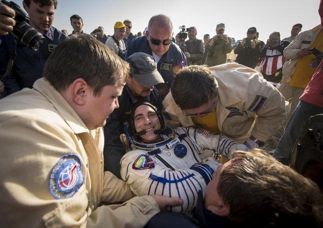NASA image: Expedition 36 Soyuz TMA-08M Landing