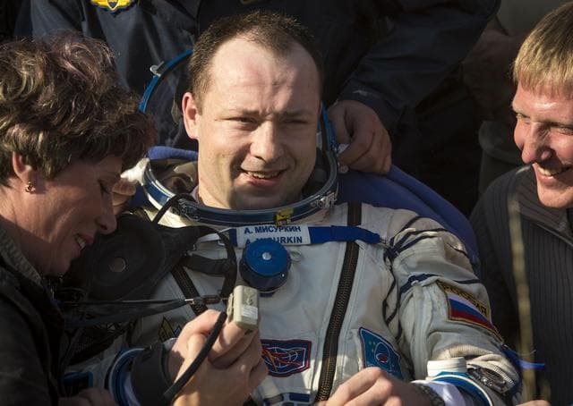 NASA image: Expedition 36 Soyuz TMA-08M Landing
