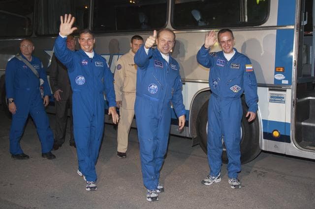 Expedition 37 Preflight