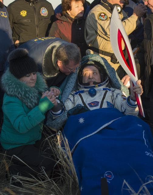 Expedition 37 Landing