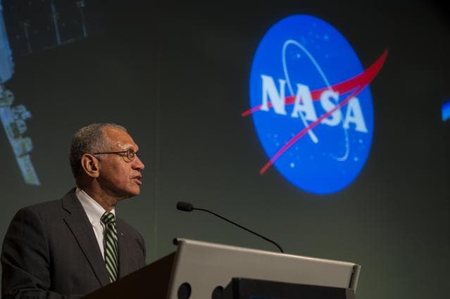 NASA image: COTS Initiative Panel Discussion