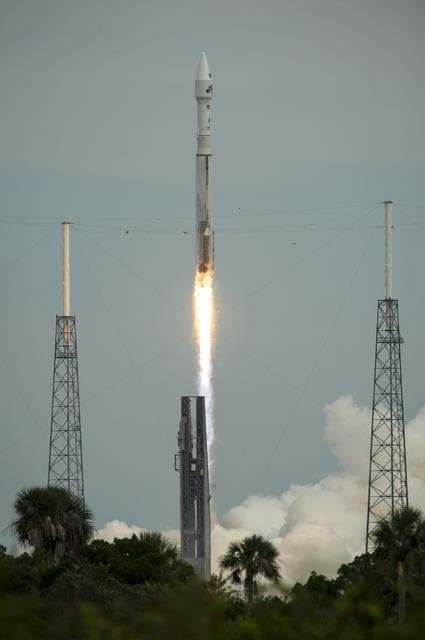 NASA image: MAVEN Atlas V Launch