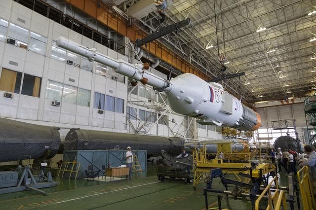 NASA image: Expedition 40 Preflight