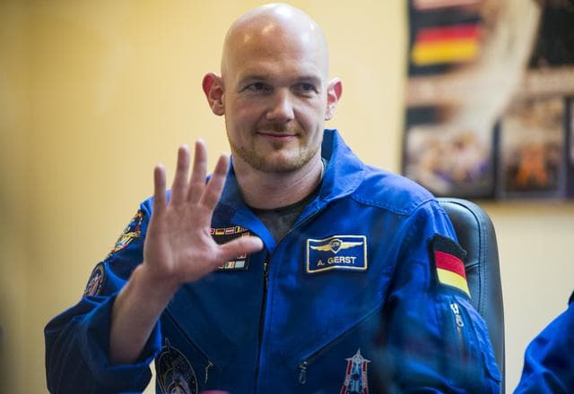 NASA image: Expedition 40 Press Conference