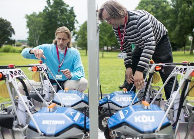 NASA image: 2014 NASA Centennial Challenges Sample Return Robot Challenge