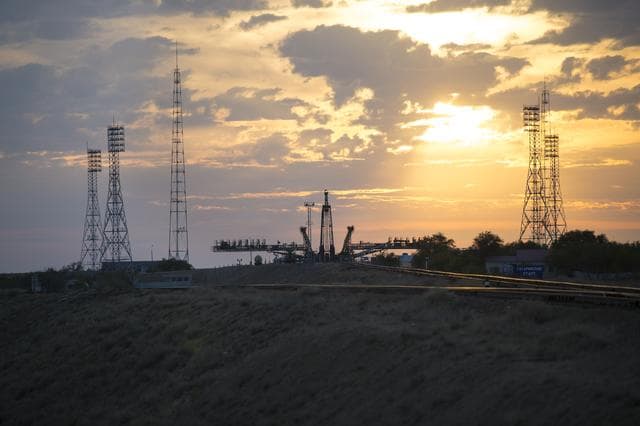 NASA image: Expedition 41 Rollout