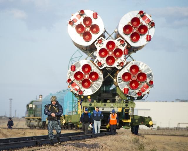 NASA image: Expedition 41 Rollout