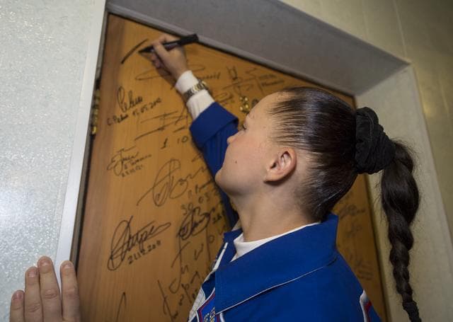 NASA image: Expedition 41 Crew Door Signing