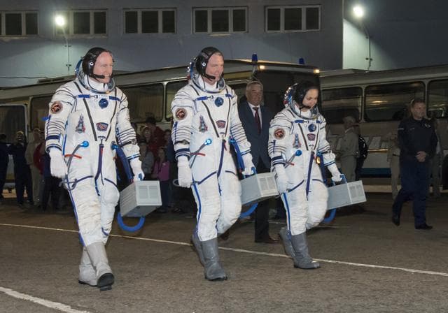 Expedition 41 Preflight