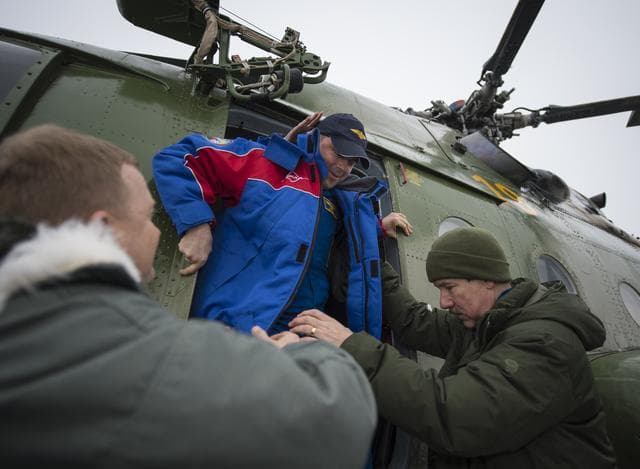 NASA image: Expedition 41 Soyuz TMA-13M Landing