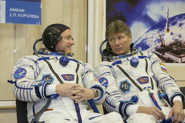NASA image: Expedition 43 Preflight